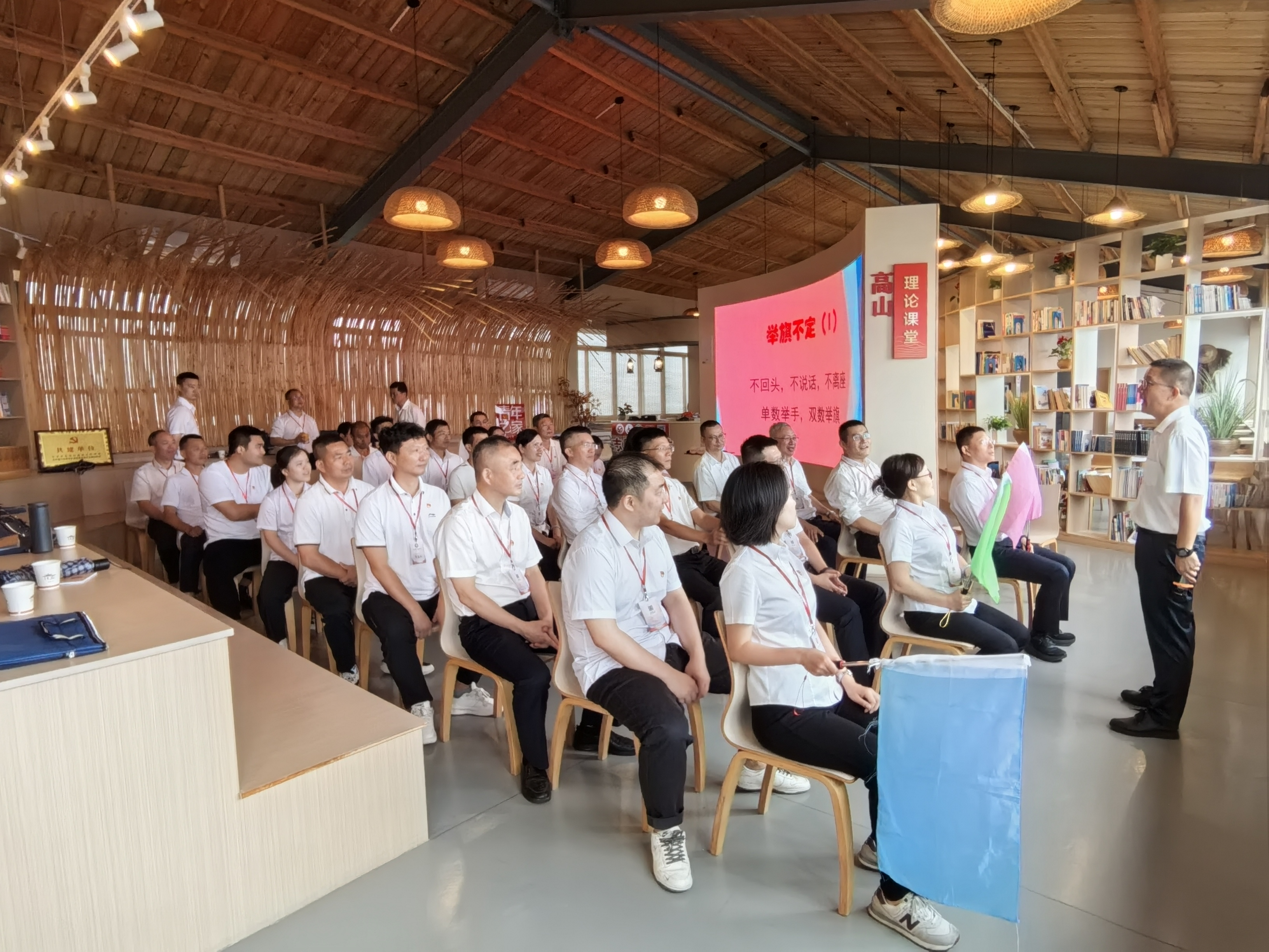 铸魂强基 清风赋能｜厦门标准砂党委赴军营村开展沉浸式党员教育培训