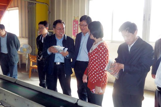 工信部高云虎副司长到厦门标准砂调研 工信部高云虎副司长到厦门标准砂调研