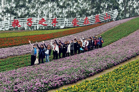 公司组织庆“三八”妇女节活动